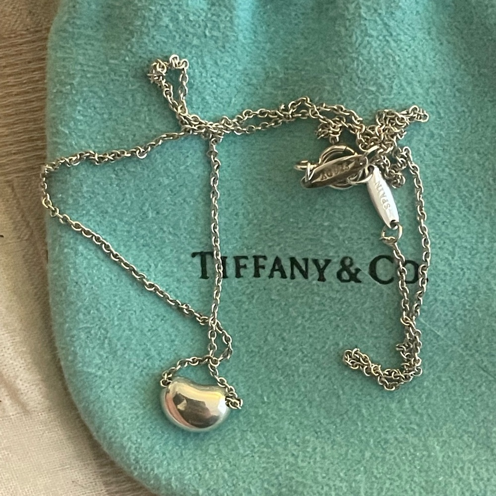 Tiffany & Co. Elsa Peretti Bean Necklace - Picture 3 of 4